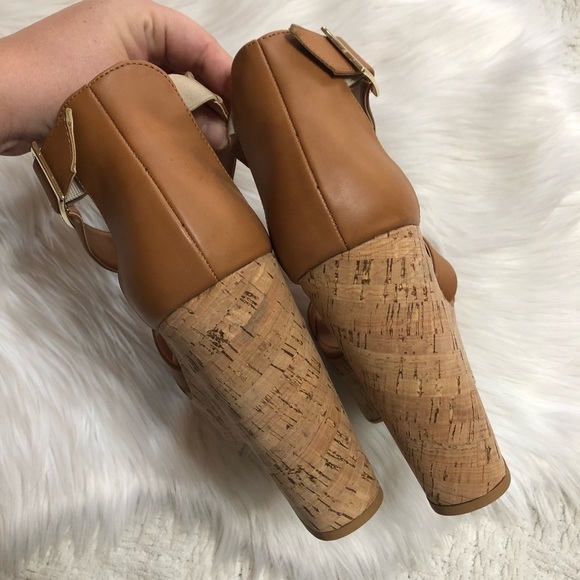 Patron by Perugia Natural Platform Cognac Sandal - Picture 5 of 8